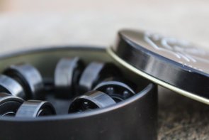Blurs Black Ceramic bearings