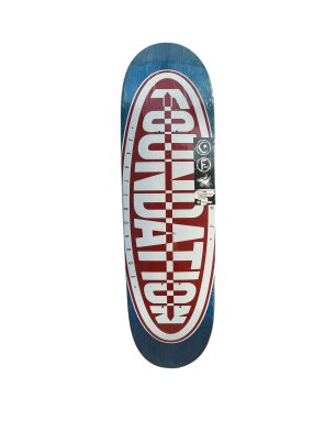 Foundation Oval Egg Navy-Red Deck 8.88"