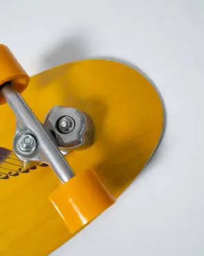 YOW Fanning Falcon Performer Surfskate complete 33.5"